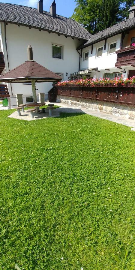 Apartment Tarman Jesenice Esterno foto